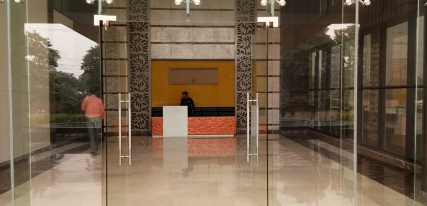 LUCERNA TOWER Sector 125